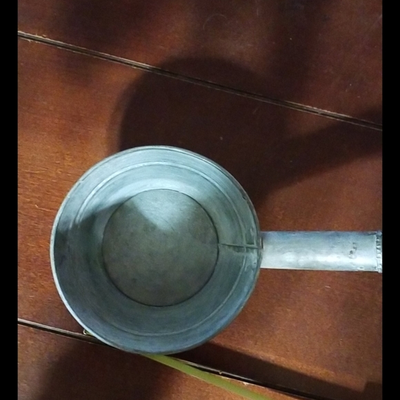 Vintage Inspired Feed Scoop - Picture 3 of 3